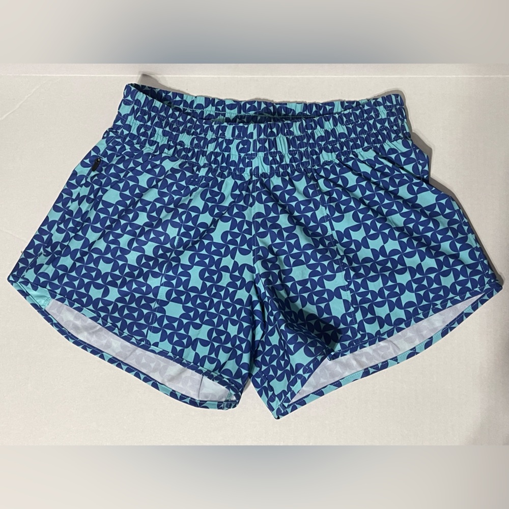 Rabbit Feelin Fine 4 inch Shorts - Women’s XS - Nouveau Navy Geo - NWOT